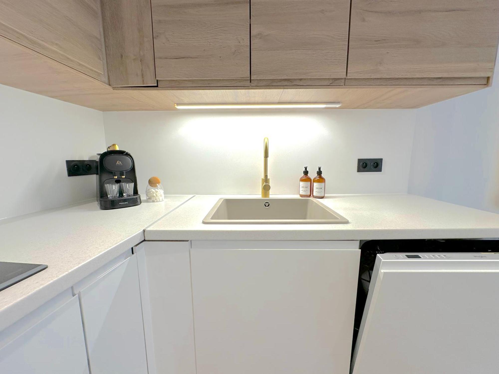 Monaco # Menton - 6 Persons - 2 Bedrooms - Full Renovated - Private Parking - Hypercenter - Clim - Beach And Sun Luaran gambar