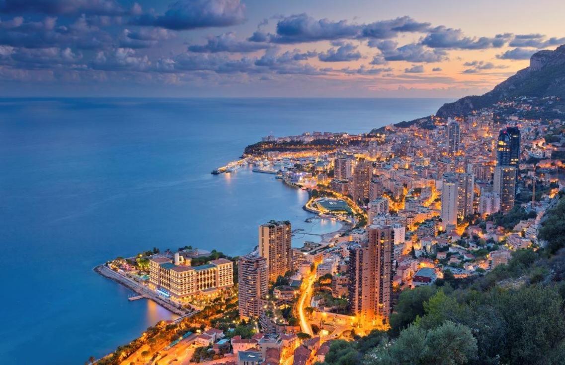 Monaco # Menton - 6 Persons - 2 Bedrooms - Full Renovated - Private Parking - Hypercenter - Clim - Beach And Sun Luaran gambar
