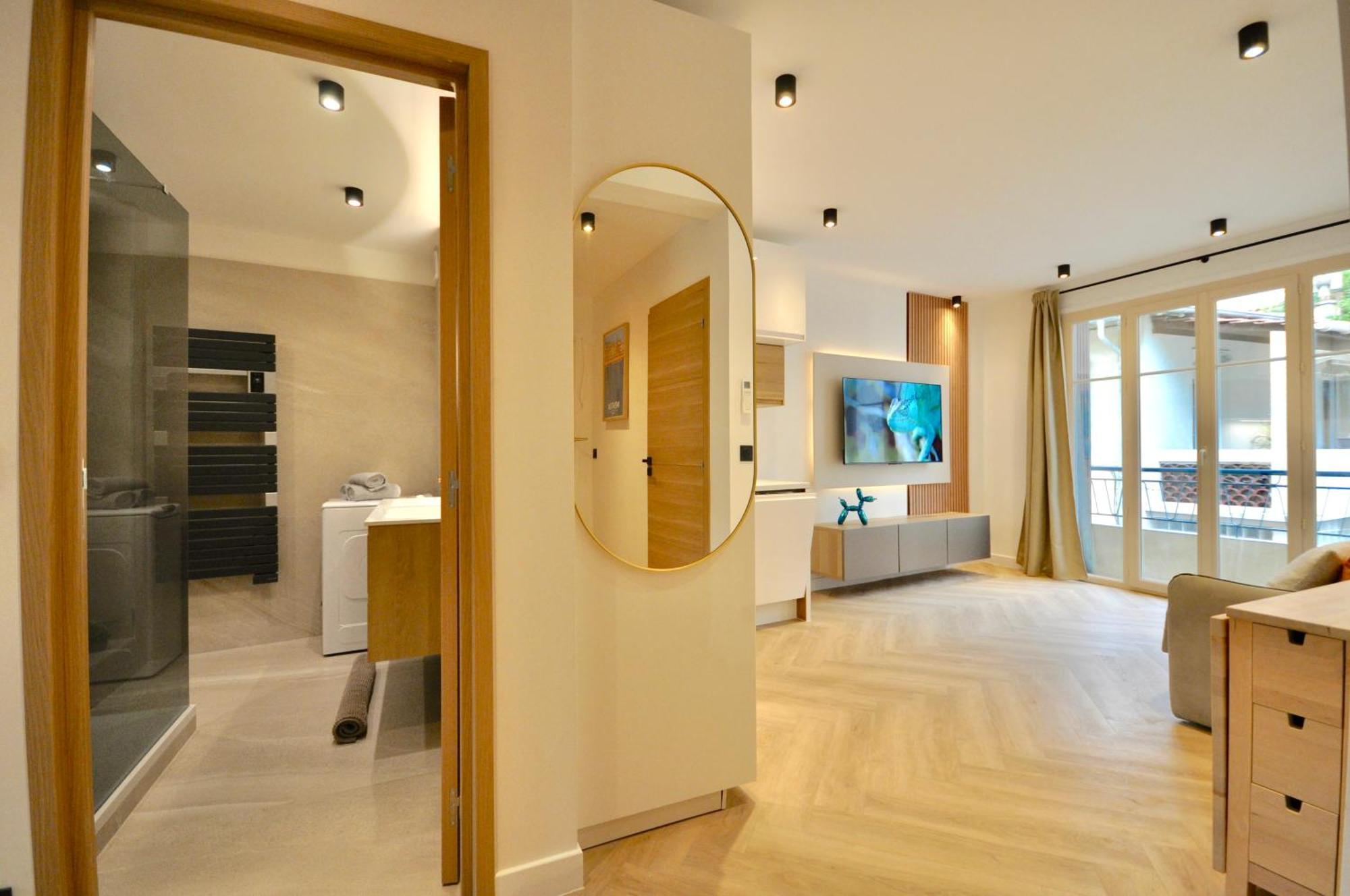Monaco # Menton - 6 Persons - 2 Bedrooms - Full Renovated - Private Parking - Hypercenter - Clim - Beach And Sun Luaran gambar